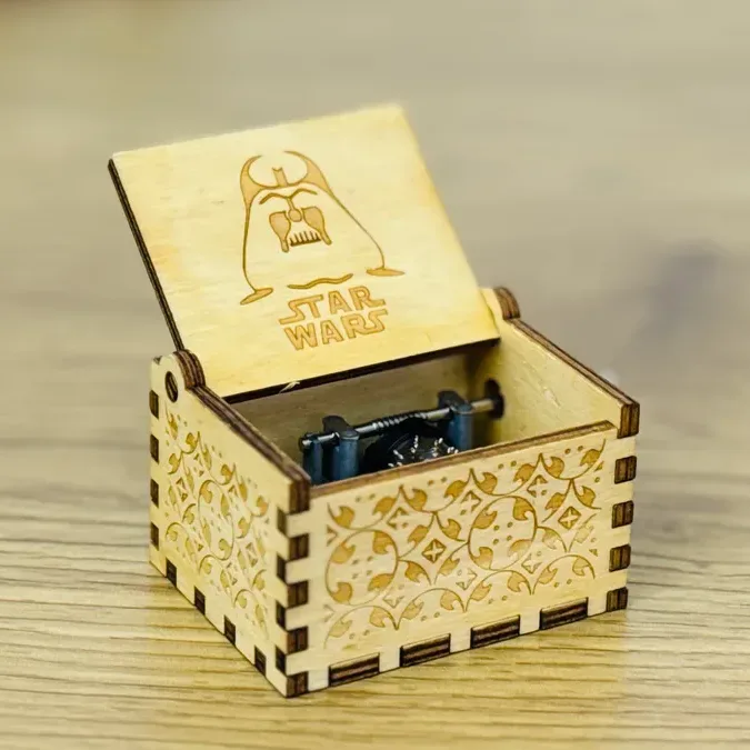 Star Wars Taxta Musiqi Qutusu