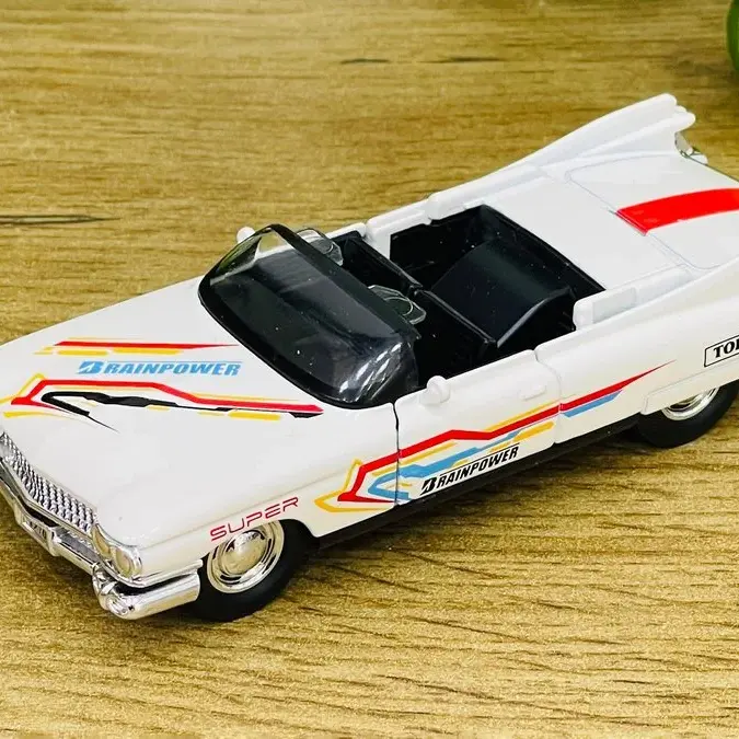 Retro Cabrio Metal Model Maşın – Ağ (11 sm)