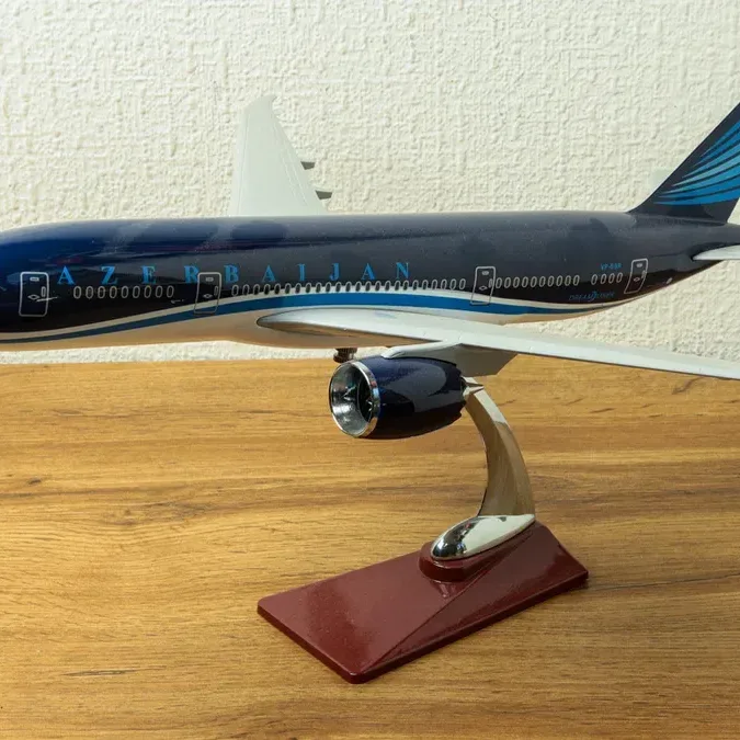 AZAL TƏYYARƏ MAKETİ A380 44X20