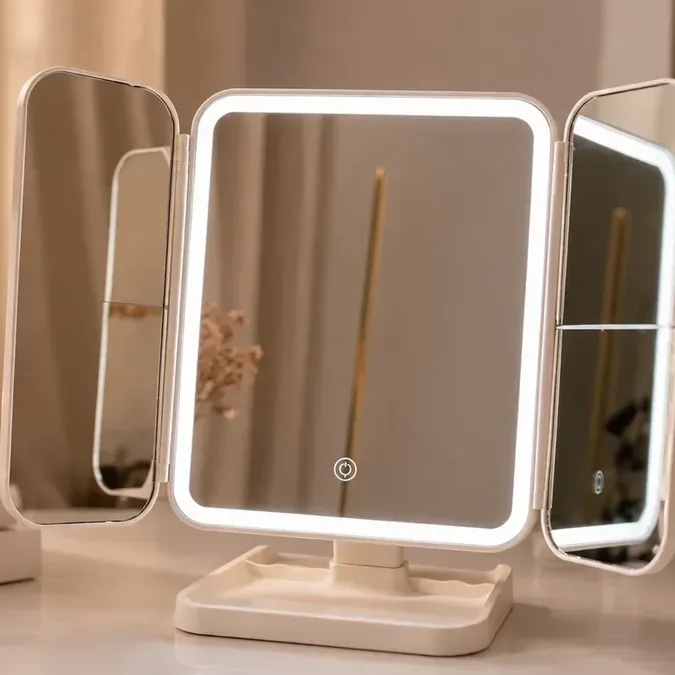 LED İşıqlı Qatlı Stolüstü Makiyaj Güzgüsü Ağ