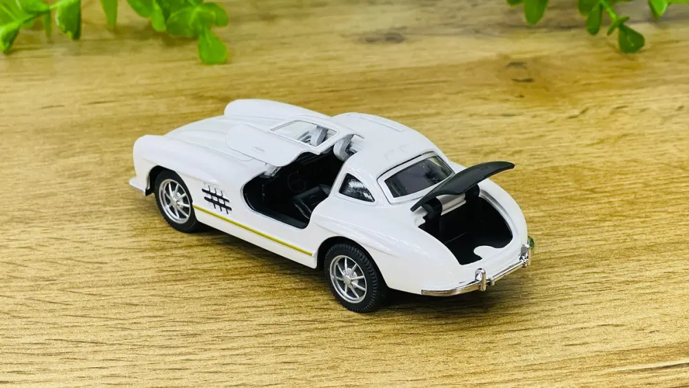 Klassik Mercedes-Benz 300SL Metal Avtomobil Modeli – Ağ🚘
