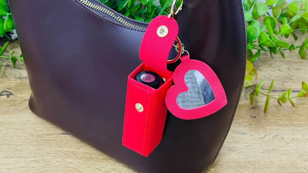 Güzgülü Pomada Qabı Charm Brelok – Qırmızı, Qırmızı