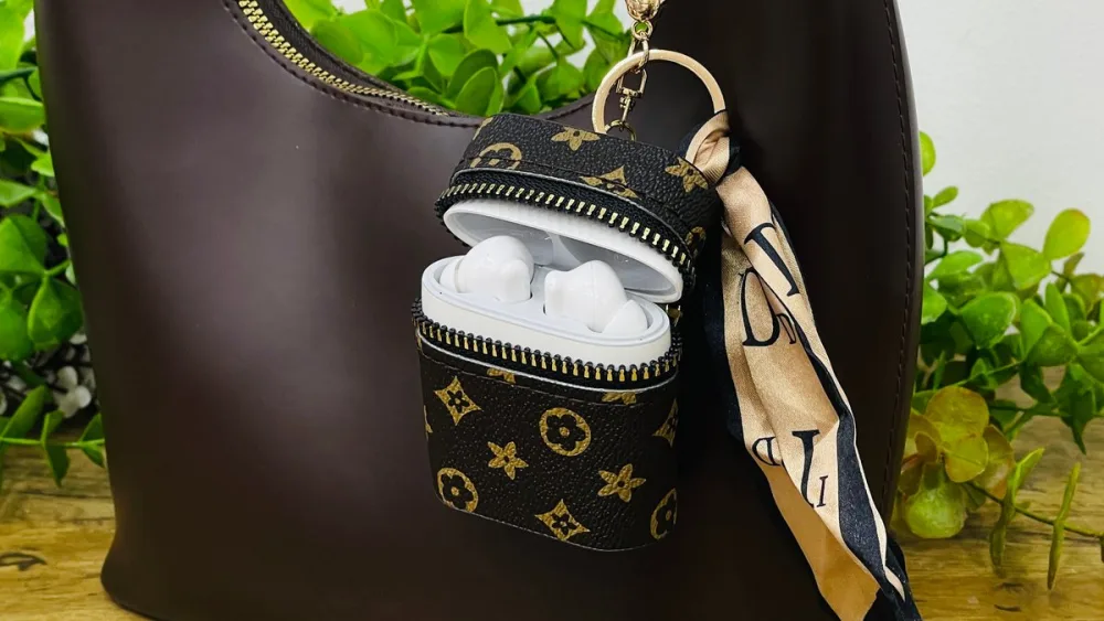 AirPods Qulaqcıq Qabı Charm Brelok – Qəhvəyi Naxışlı, Qəhvəyi