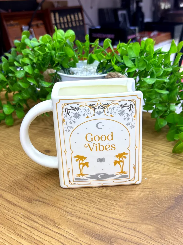 Kitab Formalı Good Vibes Fincan 📚☕