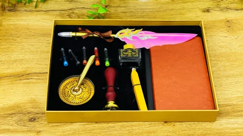 Lələk dəsti qızılı qutuda — alov qələmli