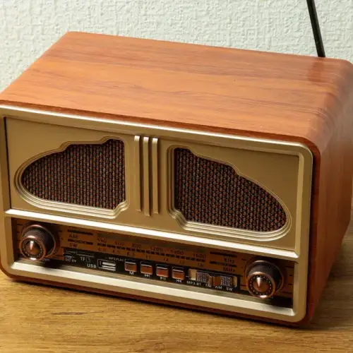 Retro Dinamik və Radio