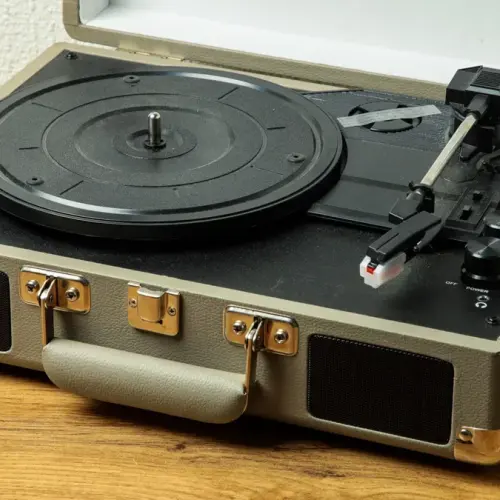 Qramafon – Klassik Vinil Pleyer, Pikap