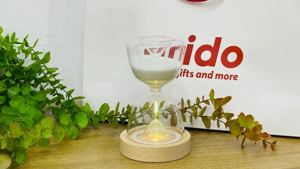 LED İşıqlı Dekorativ Qum Saatı – 15 sm