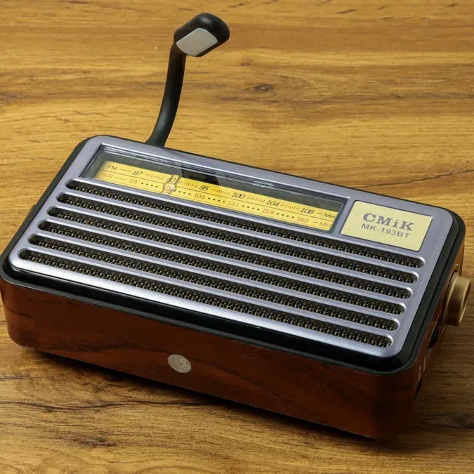 Retro Radio Cmik