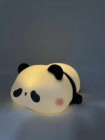 Şipşirin panda lampa – İşıqlı Rahatlıq və Şirinlik! 🐼 Evinizdə isti və rahat bir atmosfer yaratmaq istəyirsiniz? Panda silikon lampa həm dekorativ, həm də funksional xüsusiyyətləri ilə ideal seçimdir! Onun yumşaq işığı və şirin dizaynı həm uşaqların, həm də böyüklərin ürəyini fəth edəcək. 💡✨ 💖 Xüsusiyyətləri: ✔ Material: Yumşaq və ekoloji cəhətdən təmiz silikon – toxunuşda inanılmaz xoş hiss yaradır. ✔ İşıqlandırma: Gözlərə zərər verməyən LED texnologiyası ilə gecələr sakit və rahat atmosfer yaradır. ✔ Şarj İmkanı: 🔋 USB naqillə enerji yığdıqdan sonra naqilsiz istifadə imkanı ✔ Dizayn: Sevimli uzanan panda forması ilə istənilən məkanı daha cazibədar edir. ✔ Ölçü: 6 sm x 13 sm – kiçik və yığcam dizaynı sayəsində istənilən yerdə asanlıqla yerləşdirilə bilər. 🎁 Niyə Almalısınız? ✨ Estetik və rahatlatıcı işıqlandırma – gecələr sakit bir atmosfer yaradır. 🐾 Heyvansevərlər və panda fanatları üçün mükəmməl hədiyyədir! 💡 Gündəlik istifadəyə uyğundur – yataq otağı, iş masası və ya uşaq otağı üçün idealdır. 🎀 Xüsusi günlər üçün mükəmməl hədiyyə seçimidir – ad günləri, 8 Mart və ya Sevgililər Günü üçün unikal sürpriz! Bu sevimli Panda Silikon Lampa ilə rahatlıq və şirinliyi bir arada hiss edin! 🐼✨ 💛 İndi sifariş edin və bu şirin lampanı evinizə gətirin! 😍 Sənin üçün hazırladım! İstəsən başqa bir tərzdə də yaza bilərəm. ❤️