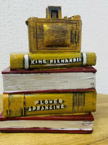 Dekorativ Kitab və Fotoparat formalı retro saat