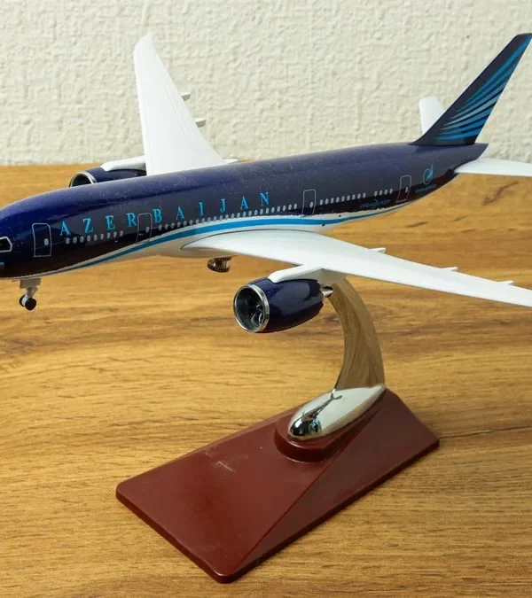 AZAL Təyyarə Maketi (Azerbaijan Airlines) 29 x 29 Sm - Grido hədiyyə mağazası