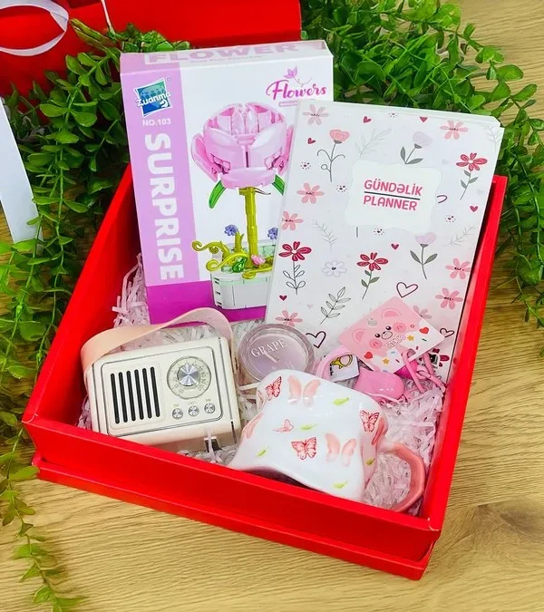 Çəhrayı Hədiyyə Qutusu , Gift Box , Çəhrayı Dəst - Grido hədiyyə mağazası
