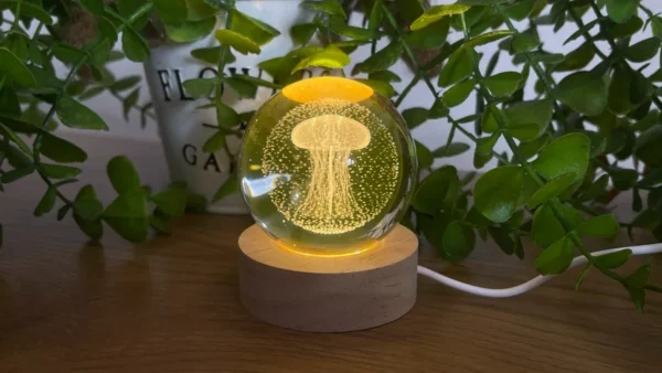 Meduza Dənəcikli İşıqlı Kristal Kürə (Kiçik 5.5 x 7.5 sm) 9092 - Grido hədiyyə mağazası