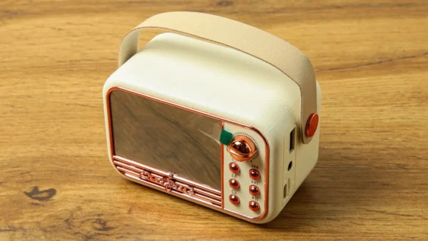 Retro Bluetooth Dinamik (Saat Ekranlı) - Grido hədiyyə mağazası