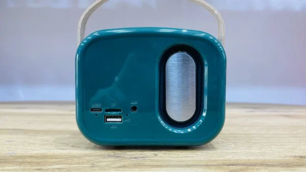 Retro Dizaynlı Yaşıl Bluetooth Mini Radio Səsucaldıcı - Grido hədiyyə mağazası