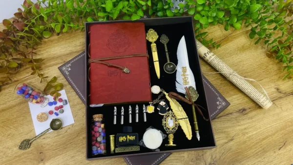Harry Potter Ağ Lələkli Bloknot Hədiyyə Dəsti - Grido hədiyyə mağazası
