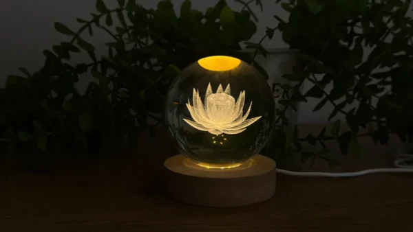 Lotus İşıqlı Kristal Kürə (Böyük 7.5 x 10 sm) - Grido hədiyyə mağazası