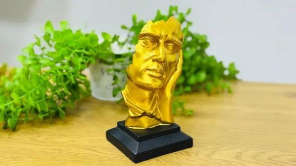Modern Face Art Dekoru Qızılı Kar Suvenir 20 x 10 Sm - Grido hədiyyə mağazası