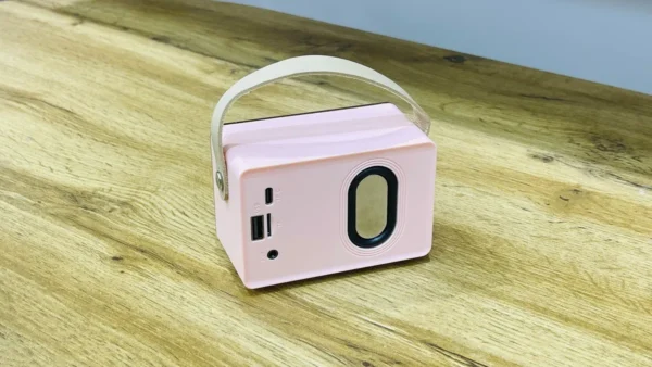 Retro Dizaynlı Çəhrayı Bluetooth Mini Səsucaldıcı Retro Dizaynlı Çəhrayı Bluetooth Mini Səsucaldıcı - Grido hədiyyə mağazası