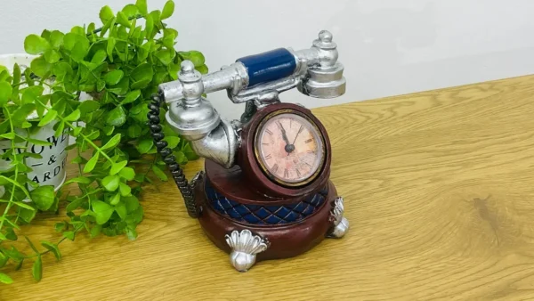 Retro Telefon Dizaynlı Masaüstü Saat ( 16 x 18 sm ) - Grido hədiyyə mağazası