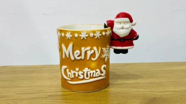 Santa Dekorlu Sarı Merry Christmas Fincanı Santa Dekorlu Sarı Merry Christmas Fincanı - Grido hədiyyə mağazası