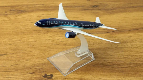 AZAL Təyyarə Maketi (Azerbaijan Airlines) 15 X 15 SM - Grido hədiyyə mağazası