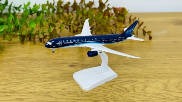 AZAL Təyyarə Maketi (Azerbaijan Airlines) 19 X 19 Sm - Grido hədiyyə mağazası