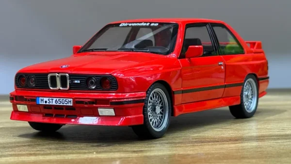 BMW M3 E30 Qırmızı Klassik Model – Metal Maket - Grido hədiyyə mağazası