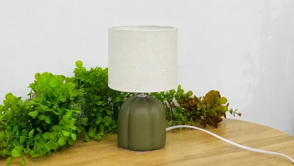 Dekorativ Yaşıl Keramika Masaüstü Lampa – 27 sm - Grido hədiyyə mağazası