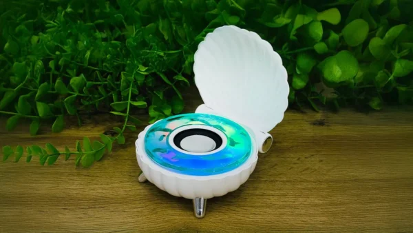 Dəniz Qabığı Mirvari Formalı İşıqlı Bluetooth Səsucaldıcı Dəniz Qabığı Mirvari Formalı İşıqlı Bluetooth Səsucaldıcı - Grido hədiyyə mağazası
