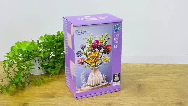 Flowers Building Blocks – Dekorativ Çiçək Buketi Bənövşəyi 756 Hissə Flowers Building Blocks – Dekorativ Çiçək Buketi Bənövşəyi 756 Hissə - Grido hədiyyə mağazası