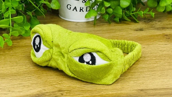 Gülməli Göz Dizaynlı Yumşaq Yuxu Maskası Gülməli Göz Dizaynlı Yumşaq Yuxu Maskası - Grido hədiyyə mağazası