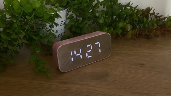 LED Güzgülü Masaüstü Saat (Bluetoothlu) – Çəhrayı - Grido hədiyyə mağazası