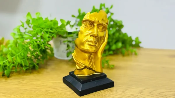 Modern Face Art Dekoru Qızılı Kar Suvenir 20 x 10 Sm - Grido hədiyyə mağazası