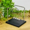 Nyuton Beşiyi– Metal 18 x 19 sm Nyuton Beşiyi– Metal 18 x 19 sm - Grido hədiyyə mağazası