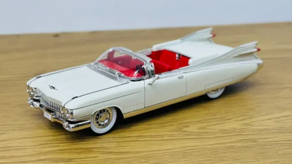 Retro Ağ Cadillac Metal Avtomobil Maketi - Grido hədiyyə mağazası