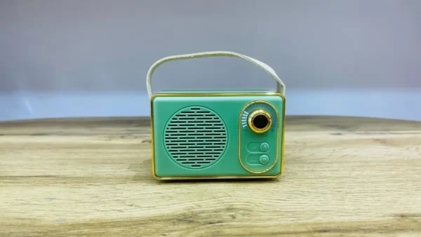 Retro Dizaynlı Yaşıl Bluetooth Mini Səsucaldıcı - Grido hədiyyə mağazası