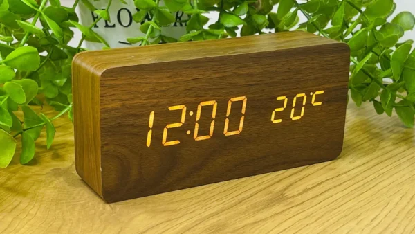 Taxta Dizaynlı LED Masaüstü Qəhvəyi Elektron Saat Düzbücaqlı - Grido hədiyyə mağazası