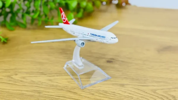 Təyyarə Modeli – Turkish Airlines (15×15 sm) Türkiyə Təyyarəsi Təyyarə Modeli – Turkish Airlines (15×15 sm) Türkiyə Təyyarəsi - Grido hədiyyə mağazası