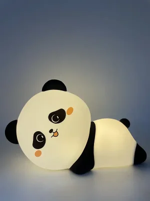 🐼 Uzanan panda silikon lampa – Rahatlığın və Şirinliyin Bir Arada Olduğu İşıq ✨ Evinizdə istilik, rahatlıq və mükəmməl bir dekor yaratmaq istəyirsiniz? Uzanan panda silikon lampa yumşaq teksturası, göz yormayan işıqlandırması və şirin dizaynı ilə sizi valeh edəcək! 💖 💡 Xüsusiyyətlər: ✅ Material: Yumşaq, ekoloji təmiz və zərərsiz silikon – toxunuşda inanılmaz rahat hiss yaradır. ✅ İşıqlandırma: Gözləri yormayan və gecələr rahat atmosfer yaradan LED işıq texnologiyası. ✅ Şarj İmkanı: 🔋 USB naqillə enerji yığdıqdan sonra naqilsiz istifadə imkanı ✅ Dizayn: Şirin və minimal uzanan panda forması ilə hər yaş qrupuna uyğun dekorativ element. ✅ Ölçü: 10 sm x 16 sm – istənilən məkanda asan yerləşdirilə bilən kompakt dizayn. 🎀 Niyə Seçməlisiniz? 🌙 Rahat və isti işıqlandırma – Yataq otağında, iş stolunda və ya uşaq otağında mükəmməl atmosfer yaradır. 💖 Xüsusi hədiyyə seçimi – 8 Mart, ad günləri, Sevgililər Günü və digər özəl günlər üçün unikal və mənalı hədiyyə. 🖤 Stress azaldan toxunuş – Yumşaq silikon quruluşu ilə oynamaq və sıxmaq üçün ideal, sizi rahatlaşdıracaq. 🏡 Dekorativ və funksional – Həm sevimli panda dizaynı ilə dekorunuzu tamamlayır, həm də gecə lampası kimi istifadə olunur. Özünüz və ya sevdikləriniz üçün bu şirin pandanı indi sifariş edin! 🐼✨